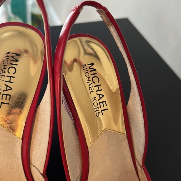 Michael Kors sandal size 6 red color - Picture 3 of 8
